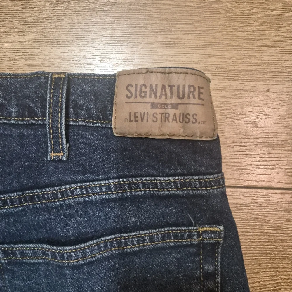 Signature by Levi Strauss ​signature by
